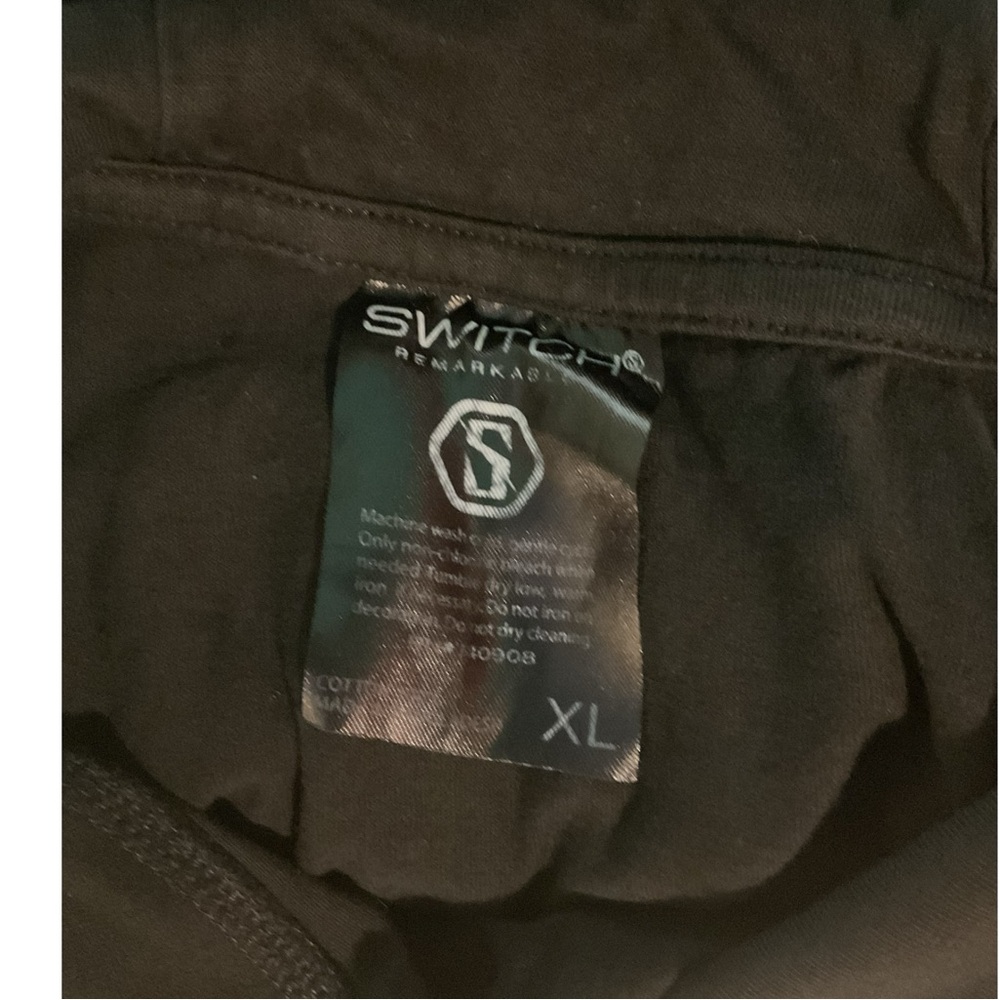 Switch Remarkable Black Print, Pullover W / Hood - image 2